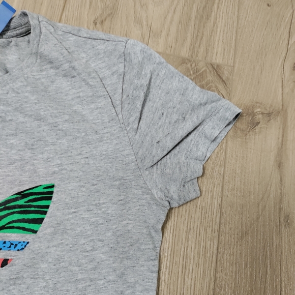 Adidas Originals Grey T-shirt Small - Picture 4 of 4